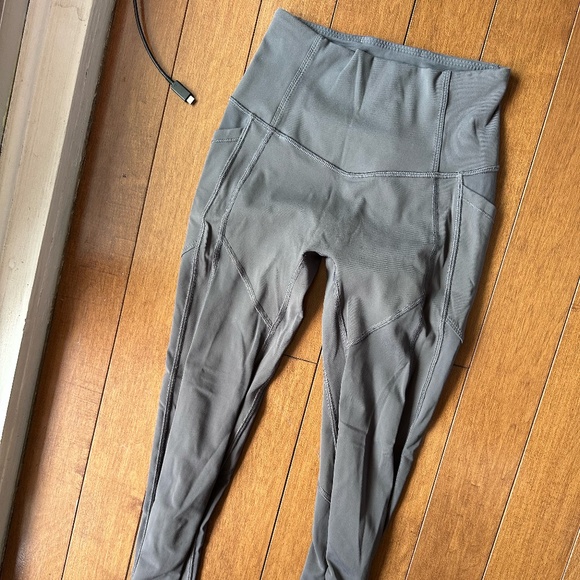 Lululemon All the Right Place Pants - Picture 1 of 3